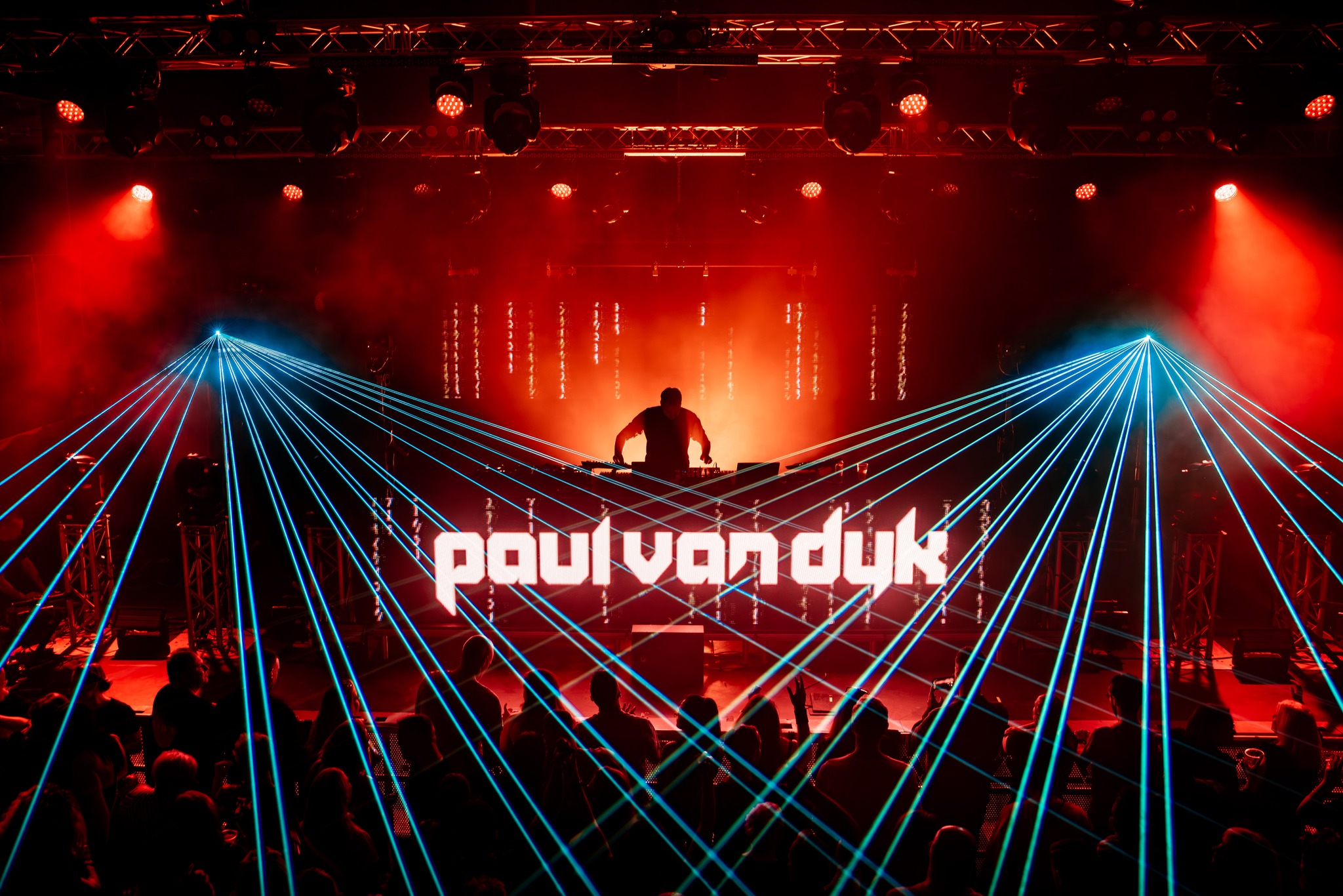 Paul van Dyk showcases his brilliant new concept show 'Venture X' in ...