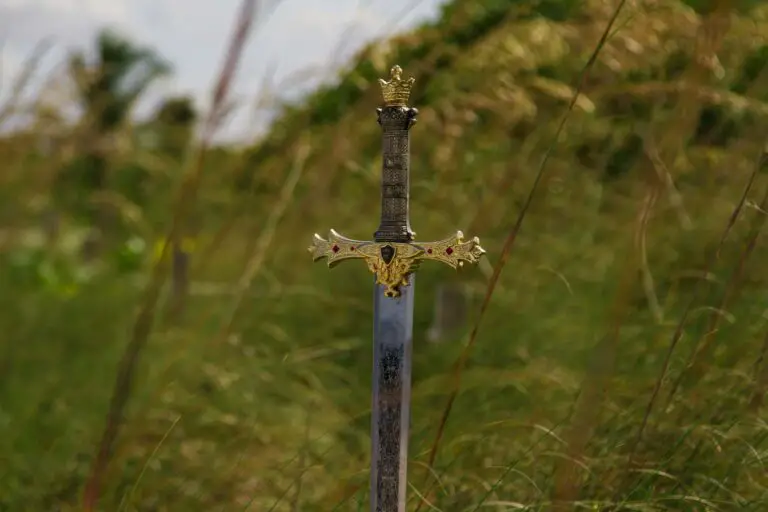 Gray Steel Sword by Ricardo Cruz Unsplash