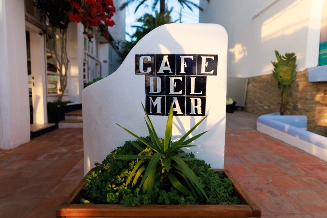 Cafe Del Mar