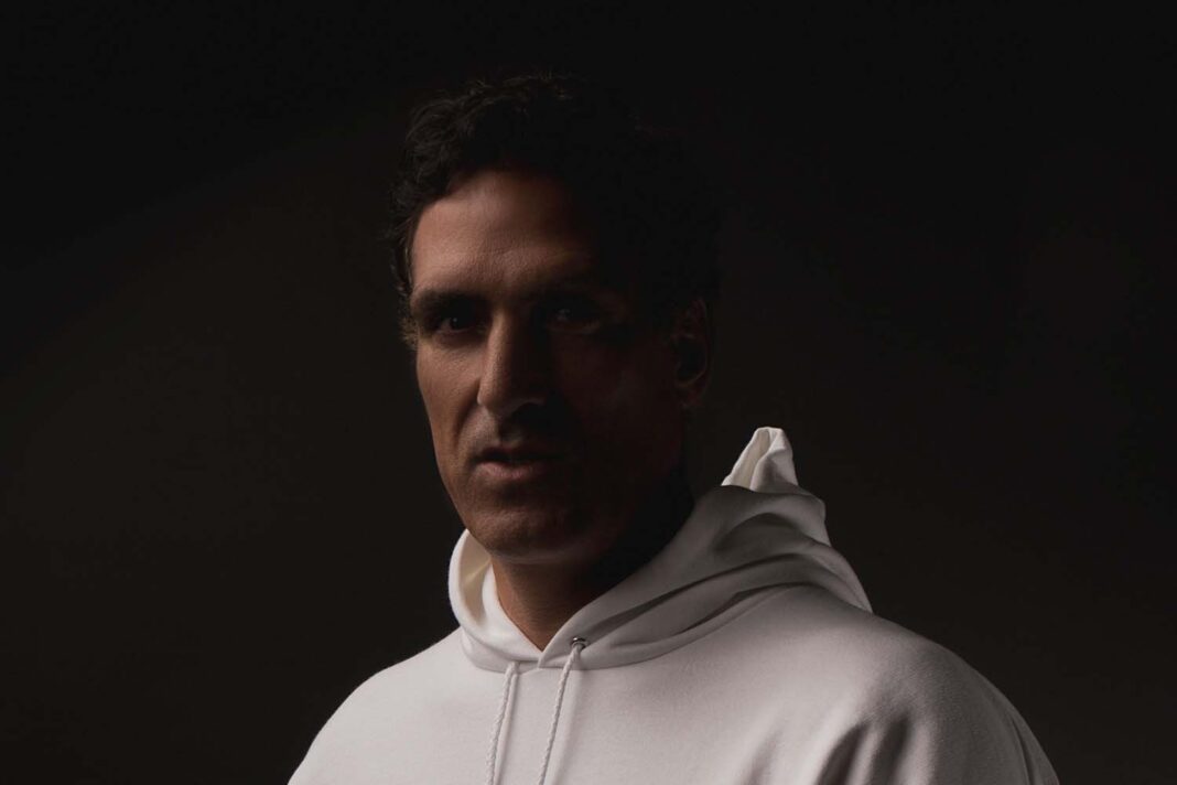 Rony Seikaly by Ton Gomes
