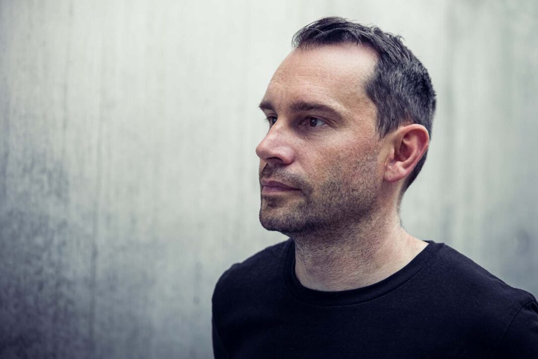 Ron Flatter by Tobias Büttner